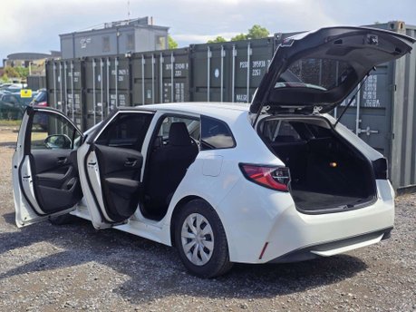 Toyota Corolla 1.8 VVT-h Design Touring Sports 5dr Petrol Hybrid CVT Euro 6 (s/s) (122 ps) 8