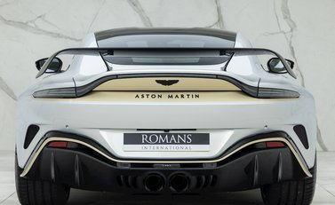 Aston Martin V12 Vantage 5