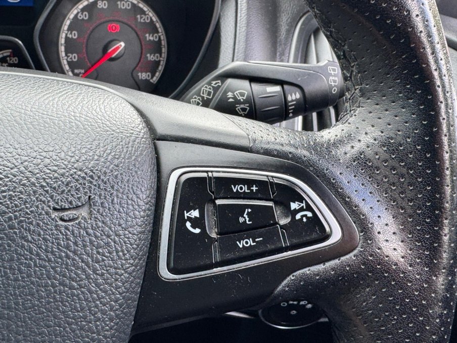 2017 Ford Focus — image 35