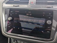 Volkswagen Tiguan R-LINE TDI BMT 4MOTION DSG 39