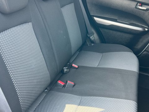 Suzuki Vitara SZ-T 39