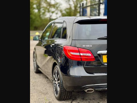 Mercedes-Benz B Class 1.7 B180 BlueEfficiency Sport 5dr 37