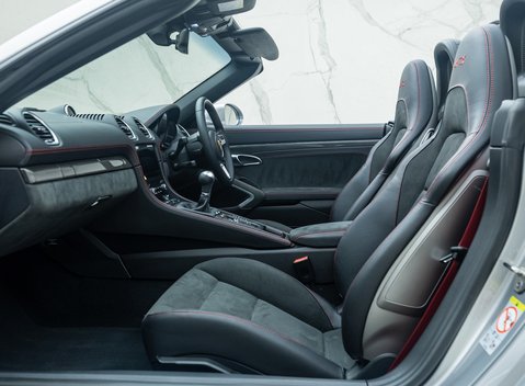 Porsche 718 BOXSTER GTS 4.0 19