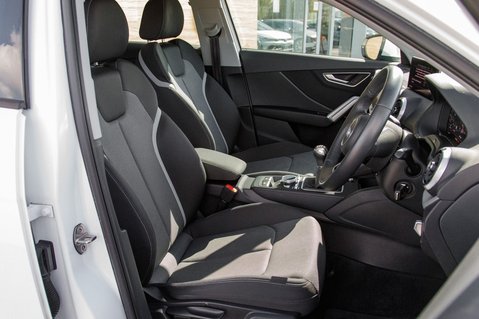 Audi Q2 TFSI SPORT 33