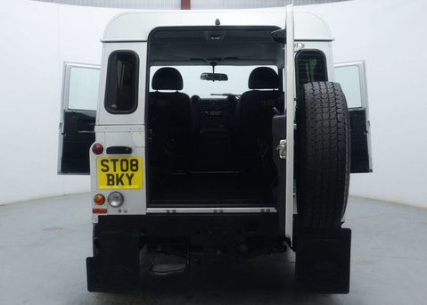 Land Rover Defender 2.4 TDCi XS Station Wagon 3dr Diesel Manual 4WD SWB Euro 4 (122 bhp) 57