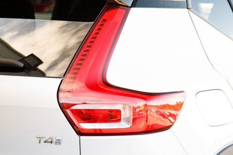 Volvo XC40 T4 R-DESIGN PRO 10