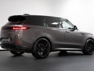 Land Rover Range Rover Sport 3.0 D300 MHEV Dynamic SE SUV 5dr Diesel Auto 4WD Euro 6 (s/s) (300 ps) 42