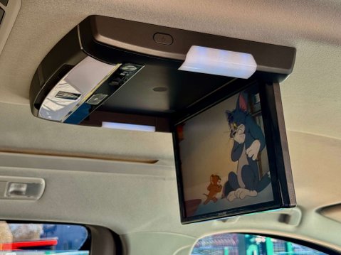 Toyota Vellfire GOLDEN EYES II V6 76