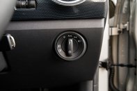 Volkswagen Up BASE 15