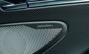 Aston Martin DB12 Coupe 24