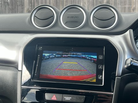 Suzuki Vitara SZ-T BOOSTERJET MHEV 22