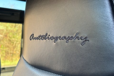 Land Rover Defender 90 TD Autobiography Station Wagon - 1/100 Made - LR Service History 18