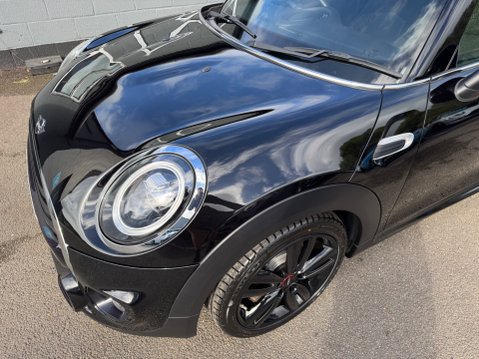 Mini Hatch COOPER 8