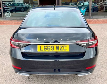 Skoda Superb 2.0 Superb Laurin & Klement Enterprise TSi Semi-Auto 5dr 92