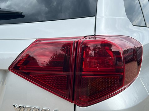 Suzuki Vitara SZ-T 19