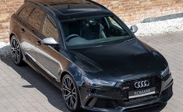 Audi RS6 Avant Performance 8