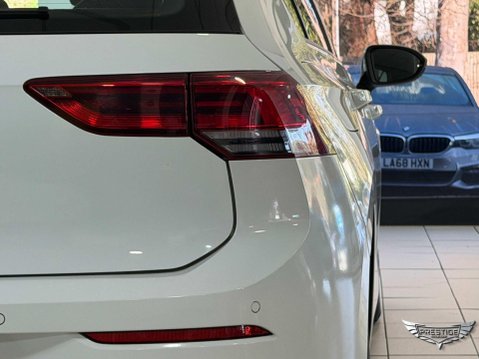 Volkswagen Golf 1.5 TSI Life Euro 6 (s/s) 5dr 8