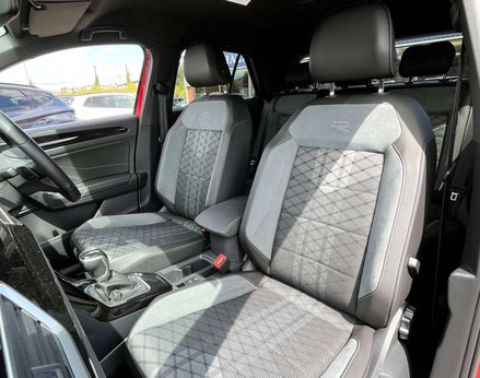 Volkswagen T-Roc 1.5 T-Roc R-Line TSI Semi-Auto 5dr 63