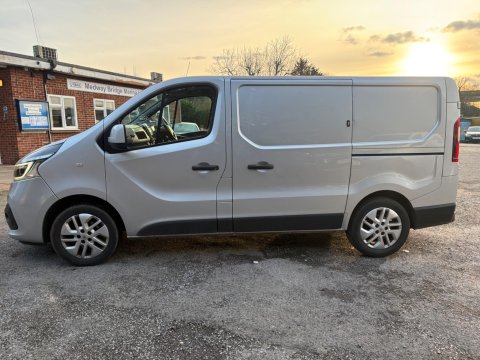 Renault Trafic SL28 SPORT ENERGY DCI 11