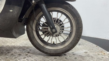 Lexmoto Vienna 2021 11K RUNNING PROJECT SCOOTER SPARES OR REPAIR 125CC CUSTOM BIKE 9