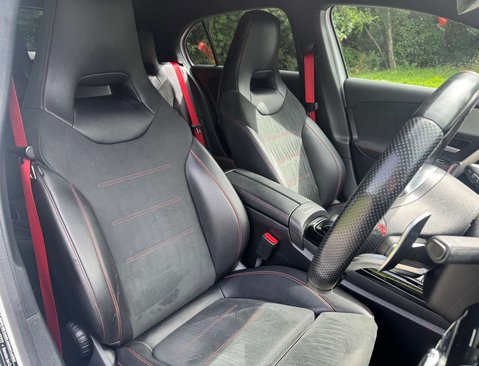 Mercedes-Benz A Class 2.0 AMG A 35 4Matic Auto 4WD 5dr 19