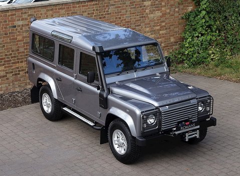 Land Rover 110 XS 23