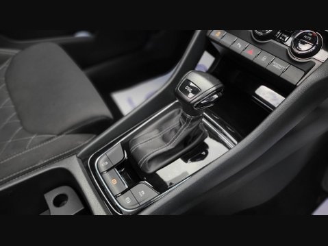 Skoda Karoq SPORTLINE TSI DSG 11