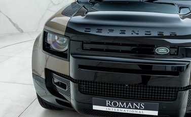 Land Rover Defender 110 X P400 28