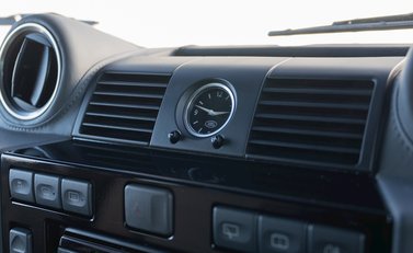 Land Rover Defender 90 Autobiography Edition 19