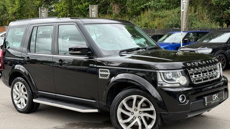 Land Rover Discovery SDV6 HSE - TWO OWNERS - 10 SERVICES - CAMBELT - TOWBAR 