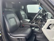 Land Rover Defender 90 D300 Hard Top X-Dynamic HSE 4