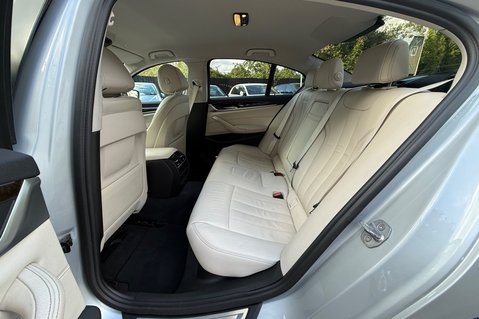 BMW 5 Series 520D XDRIVE SE - 360 DEGREE CAMERAS - IVORY LEATHER 24