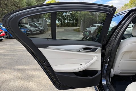 BMW 5 Series 520D M SPORT - RARE SOPHISTO GREY WITH IVORY LEATHER INTERIOR  30
