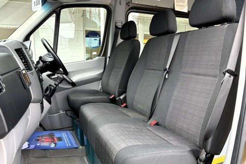 Mercedes-Benz Sprinter 519 4x4 14 Str Minibus with Air Con - Ex MOD 32