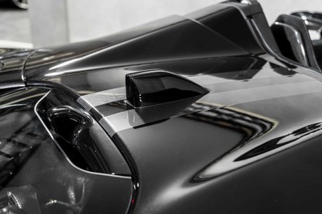 Ferrari SF90 XX SPIDER. OVER £80K IN OPTIONS. CARBON WHEELS. BRUSHED SHIELDS. 60
