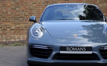 Porsche 911 (991) Turbo 5