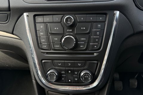 Vauxhall Mokka LIMITED EDITION S/S... 7 SERVICES LAST ONE @ 45K..1 FORMER KEEPER.. 6