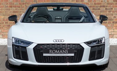 Audi R8 V10 Plus Spyder 4