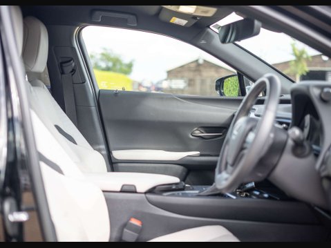 Lexus Ux 2.0 UX 250h 4x2 CVT 5dr PREMIUM SPORT EDITION 3