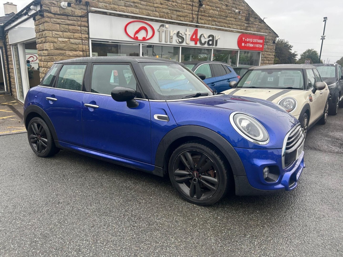 2019 MINI Hatch exterior view