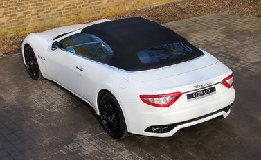 Maserati Grancabrio 14