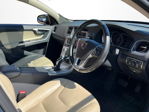 Volvo V60 D4 [190] Cross Country SE Nav 5dr Gtronic [Ltr] 13