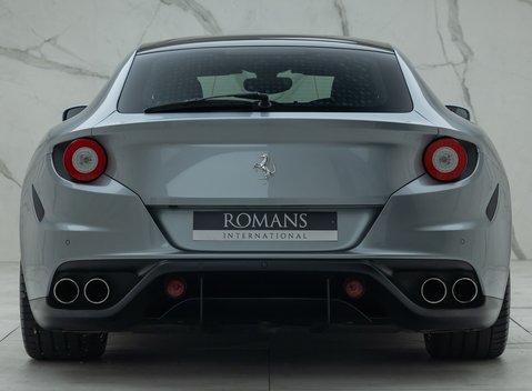 Ferrari FF 8
