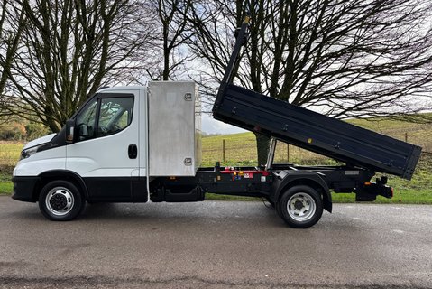 Iveco Daily 35C14 Toolpod Tipper - Rear Camera 7