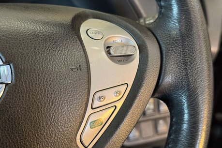 Nissan LEAF 30kWh Tekna Hatchback 5dr Electric Auto (109 bhp) 89