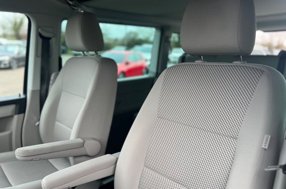 Volkswagen California BEACH 2.0 TDI AUTO CAMPERVAN 35