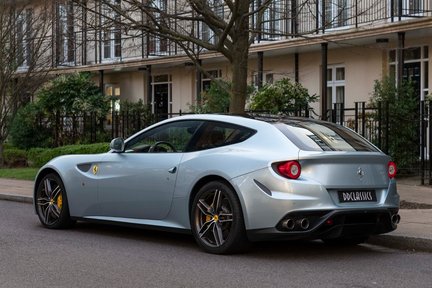 Ferrari FF FF 4