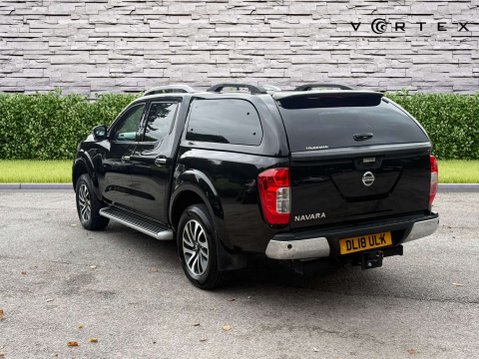Nissan Navara 2.3 Navara Tekna dCi Auto 4WD 5dr 5