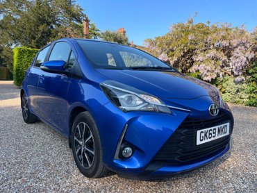 Toyota Yaris 1.5 VVT-i Icon Tech Hatchback 5dr Petrol CVT Euro 6 (111 ps)