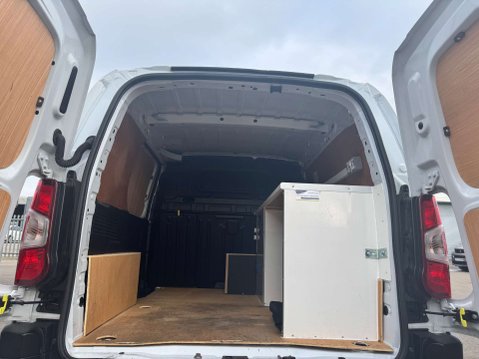 Peugeot Partner 1.5 Partner Professional Premium+ BHDi 22